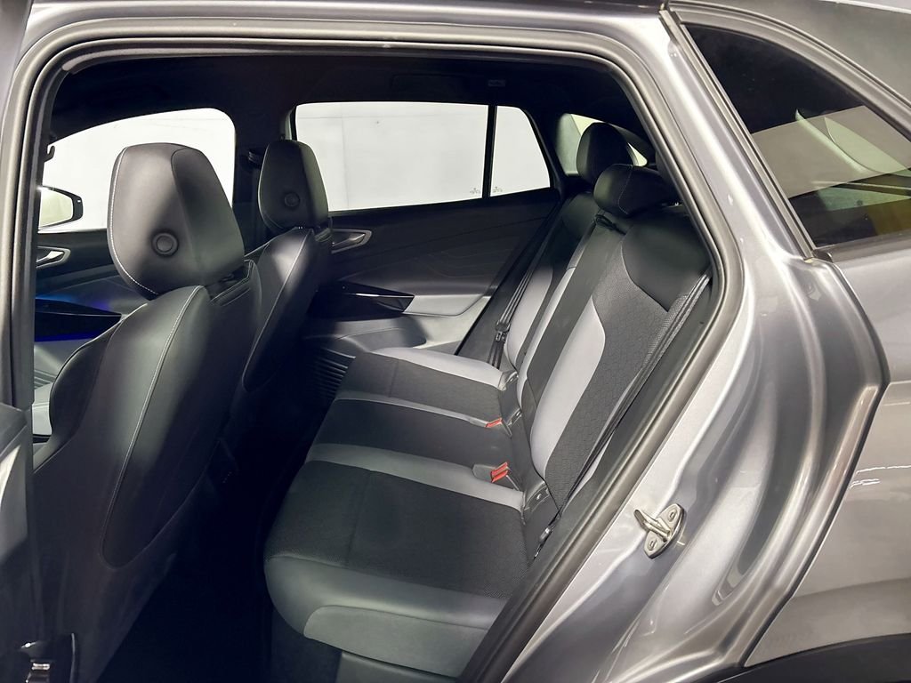 Certified Used 2023 Silver Mist Metallic Volkswagen Pro S image 23