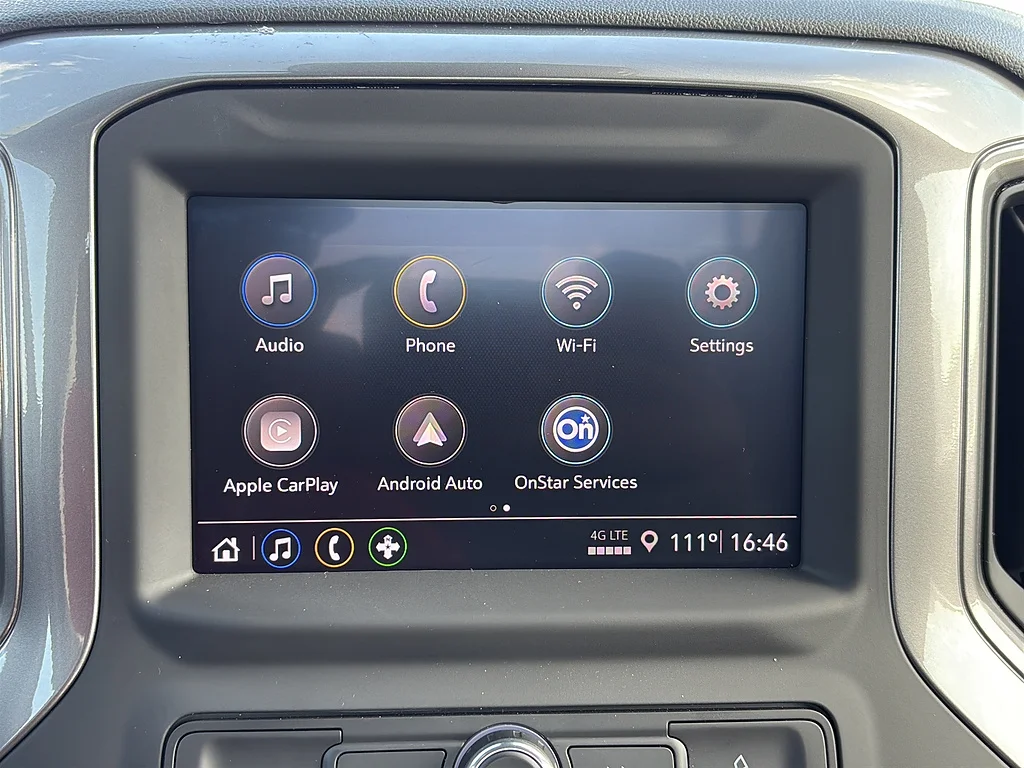 Used 2025 Summit White Chevrolet  image 22