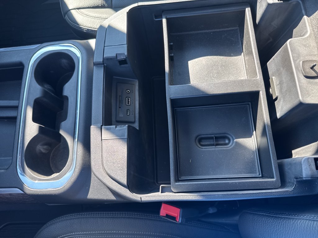 Used 2021 WHITE FROST TRICOAT GMC Denali image 24