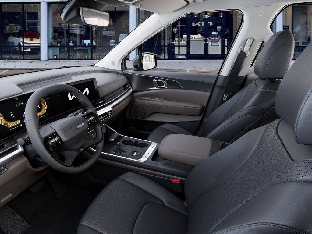 New 2027 Ceramic Silver Kia LXS image 17