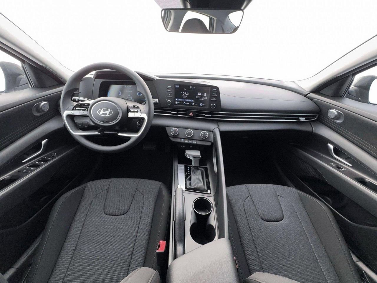 New 2026 Serenity White Hyundai SE image 32