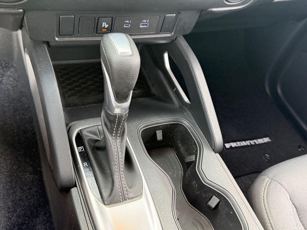 Used 2025 Gray Nissan SV image 21
