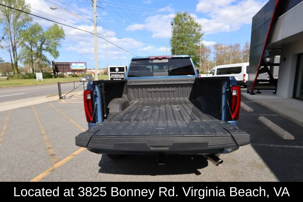 Used 2024 Blue GMC Denali image 4