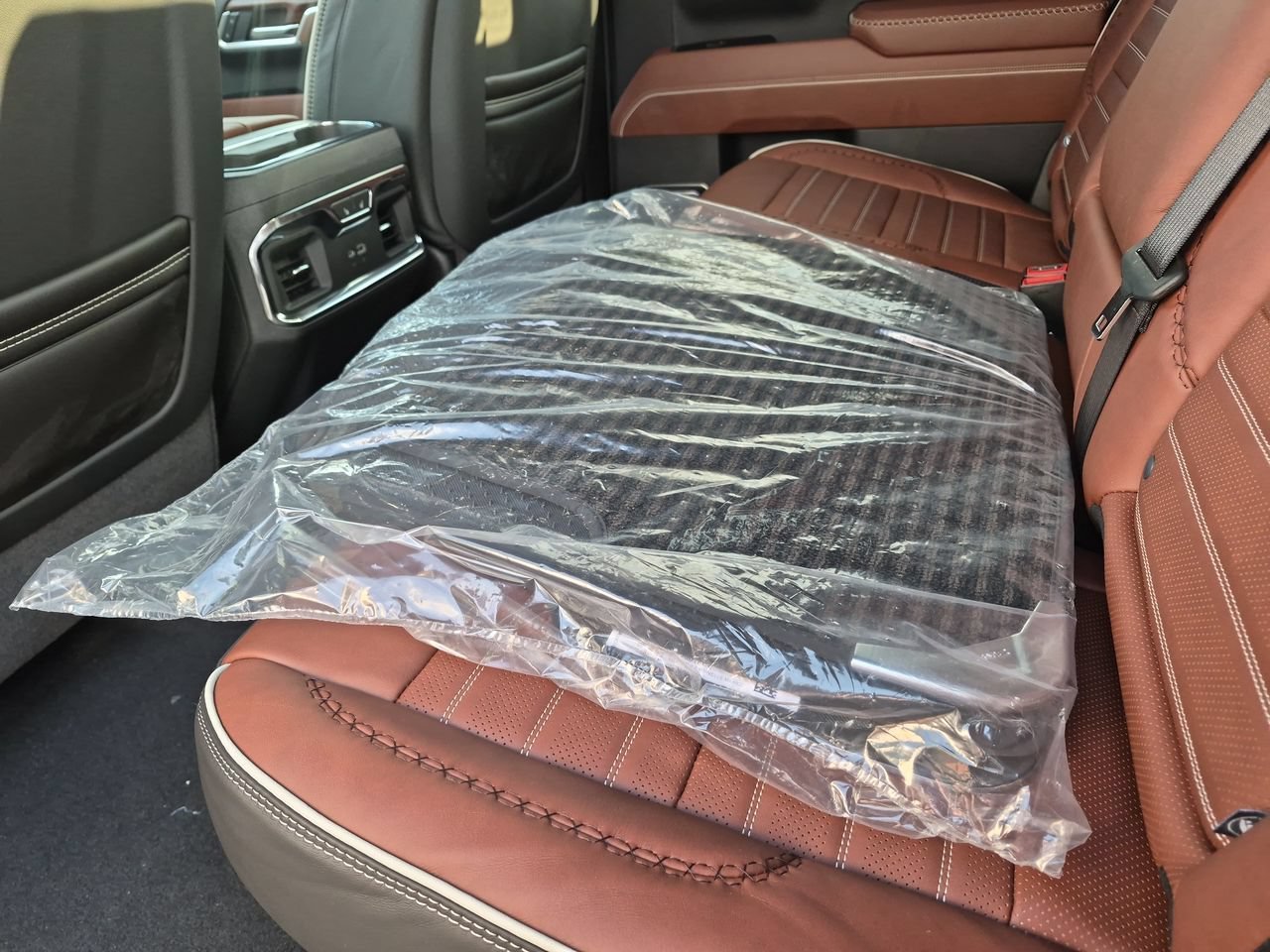2026 GMC Sierra 2500HD Denali Ultimate - Photo 32