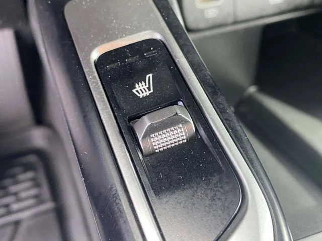 Certified Used 2022 Red Kia S image 30