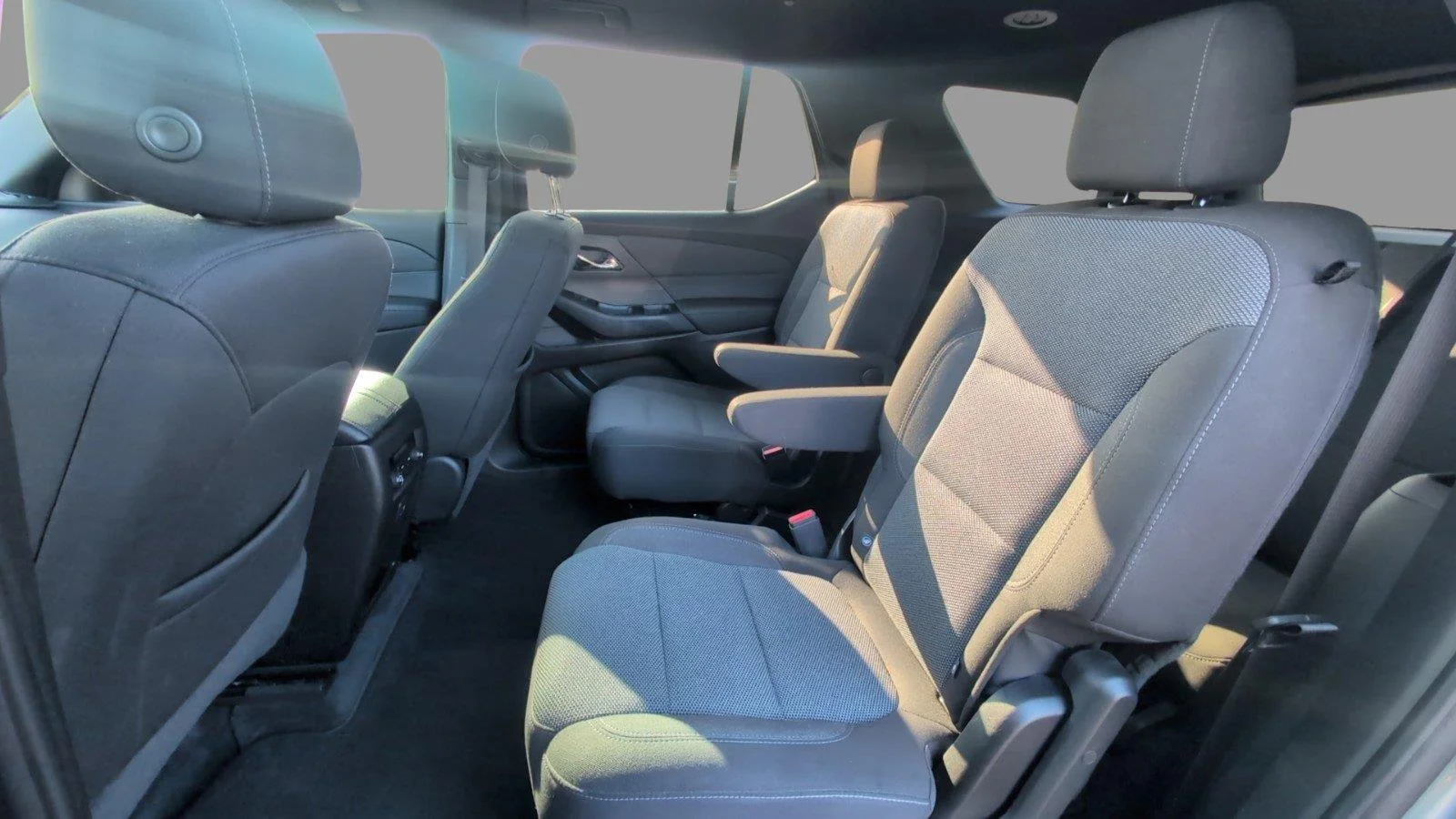 Used 2023 STERLING GRAY METALLIC Chevrolet LT Cloth image 36