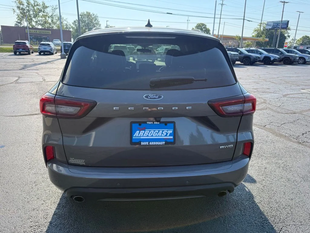Used 2024 Gray Ford ST-Line image 6