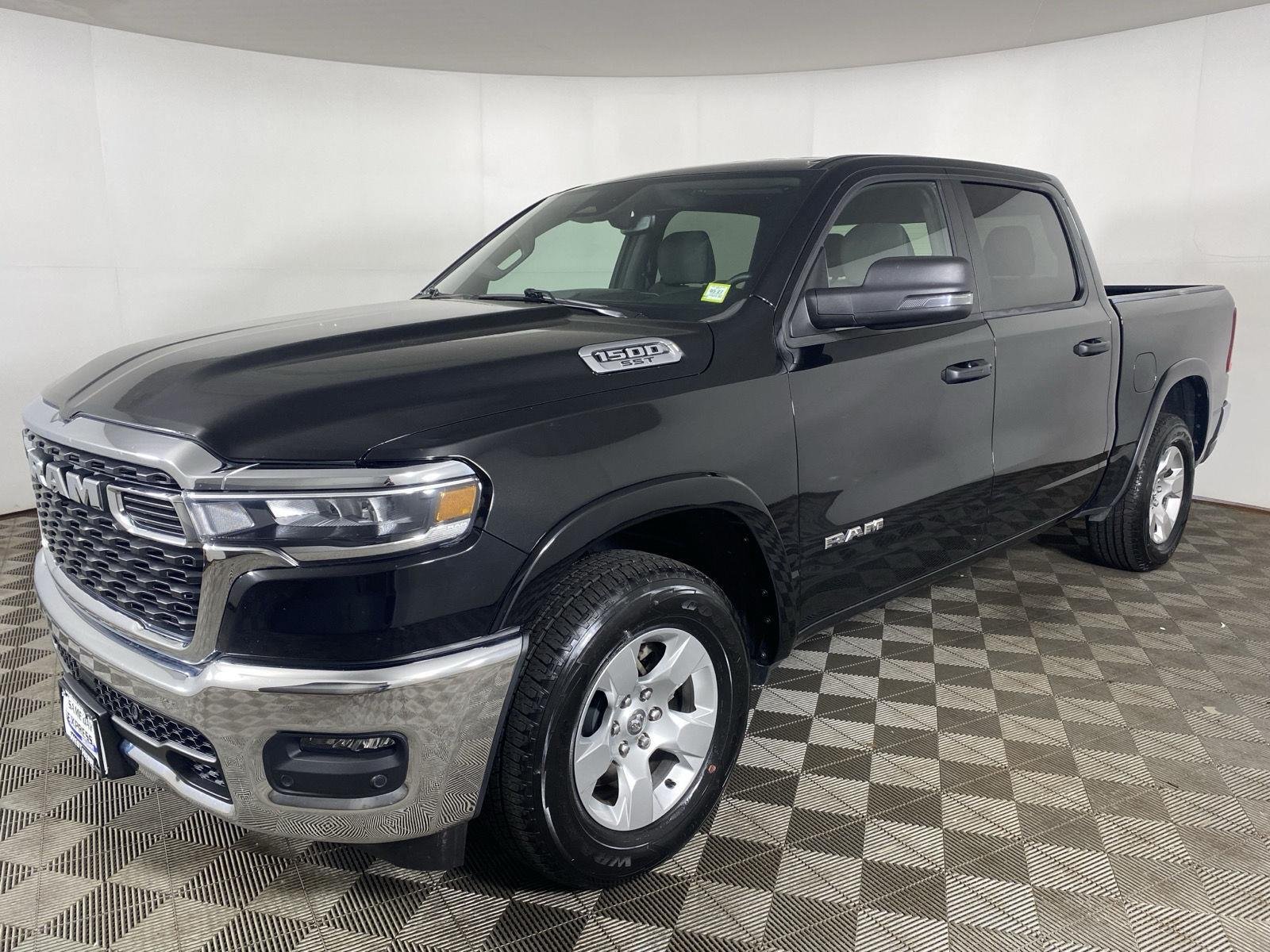 Used 2025 Diamond Black Ram Big Horn/Lone Star image 2