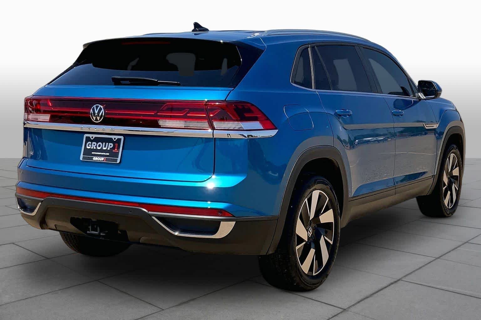 Used 2024 KINGFISHER BLUE Volkswagen 2.0T SE w/Technology image 13
