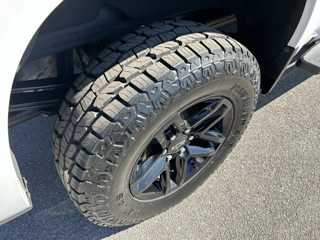 Used 2020 White Chevrolet LT Trail Boss image 22