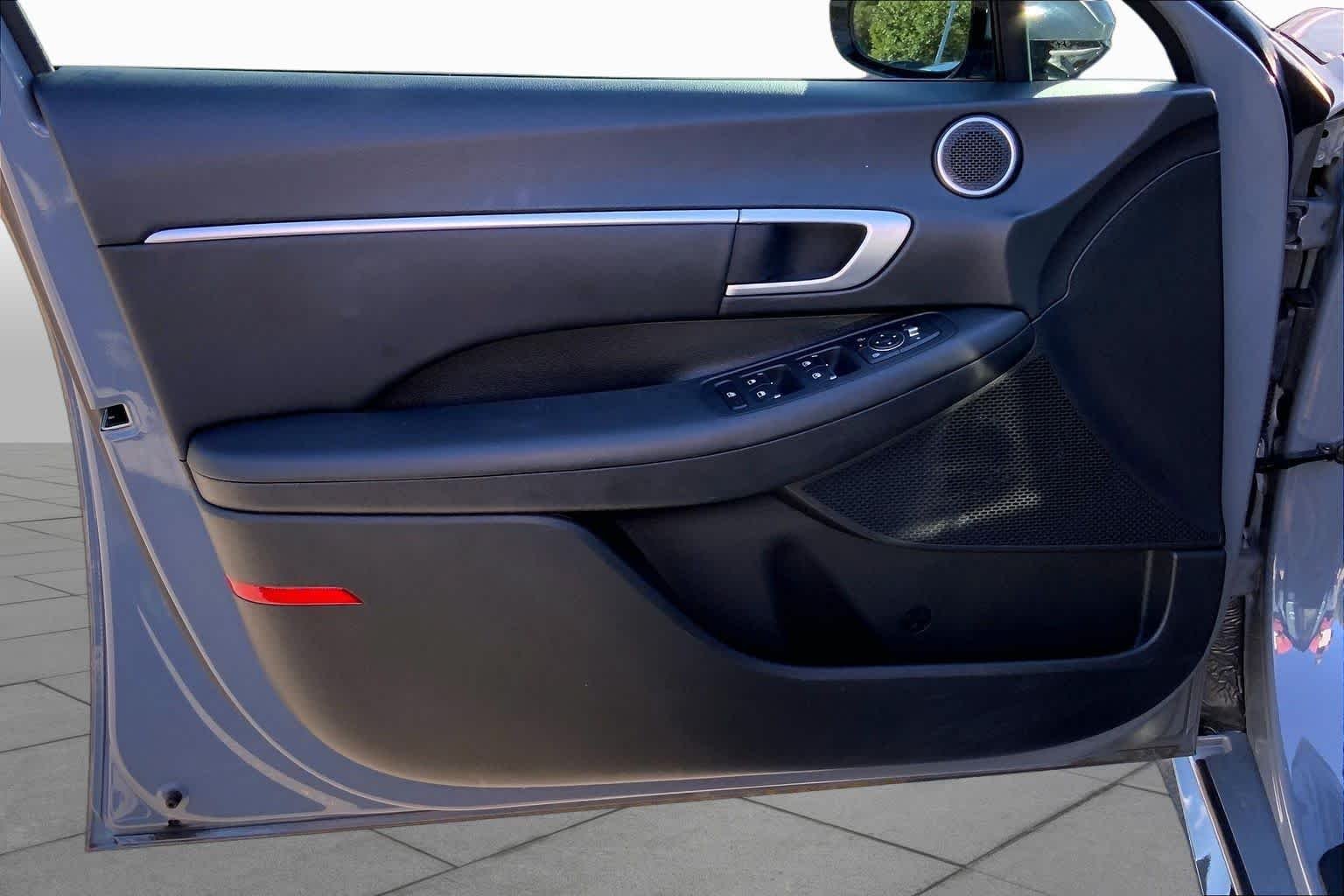 Used 2024 Transmission Blue Hyundai SEL image 19