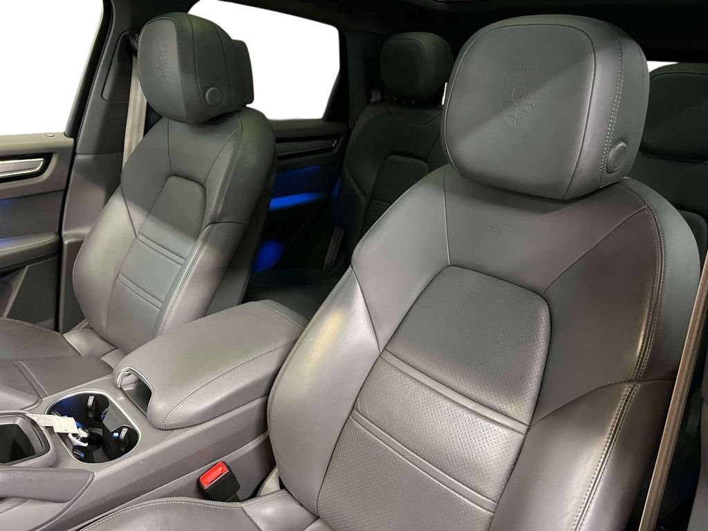 Used 2023 Black Porsche Platinum Edition image 5