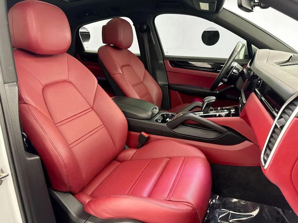 Used 2022 White Porsche Base image 29