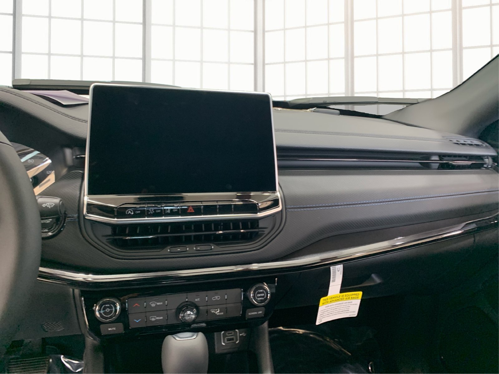 2026 Jeep Compass Latitude Altitude - Photo 12