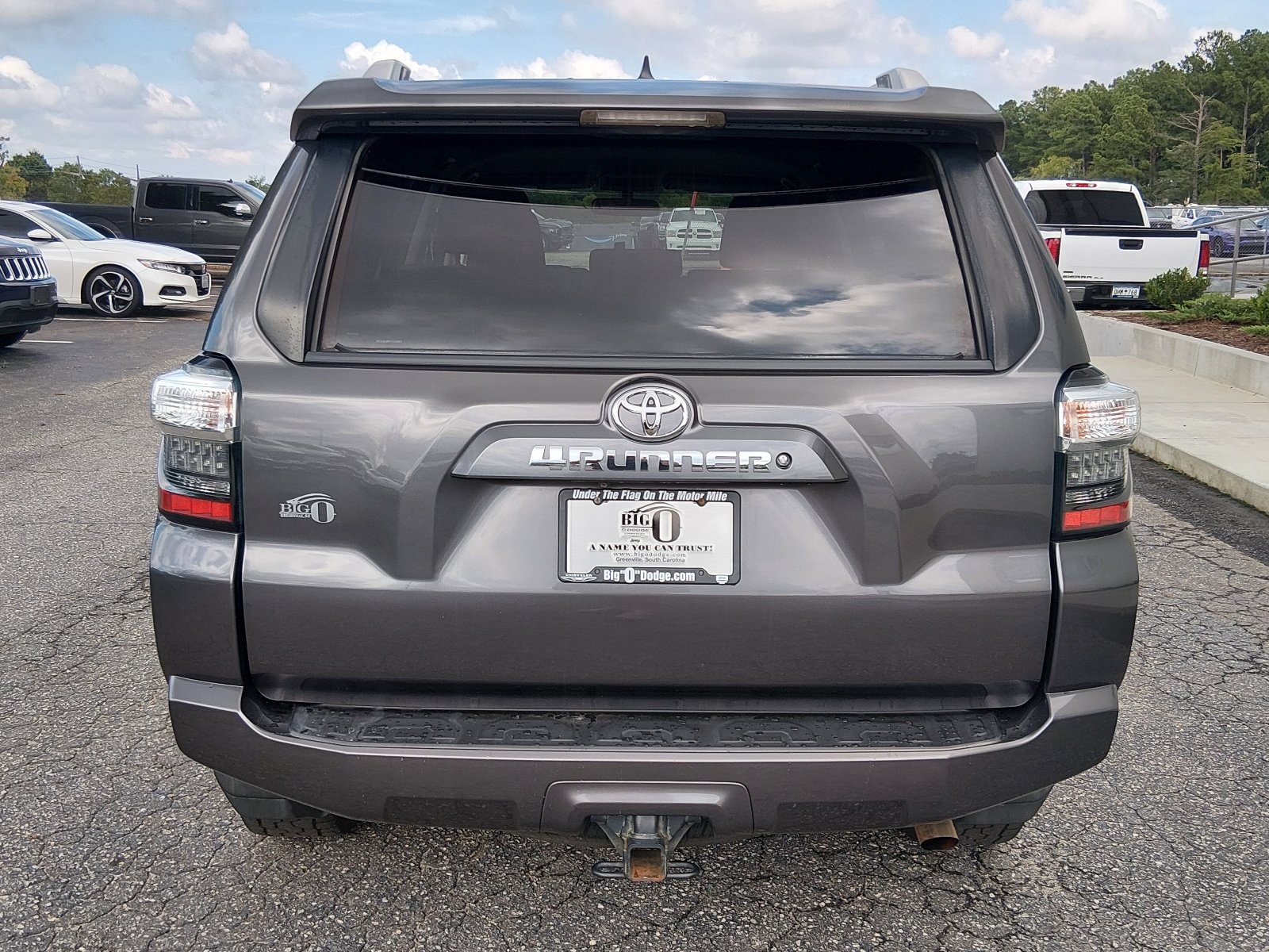 Used 2015 Magnetic Gray Metallic Toyota SR5 image 4