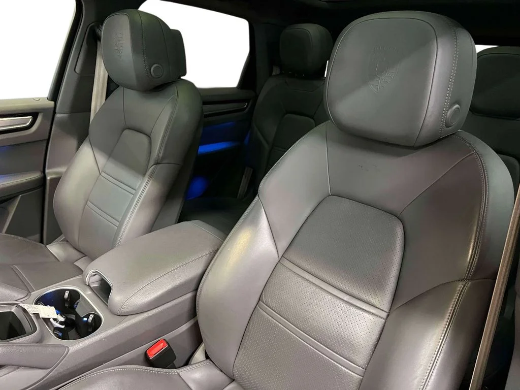 Used 2023 Black Porsche Platinum Edition image 5