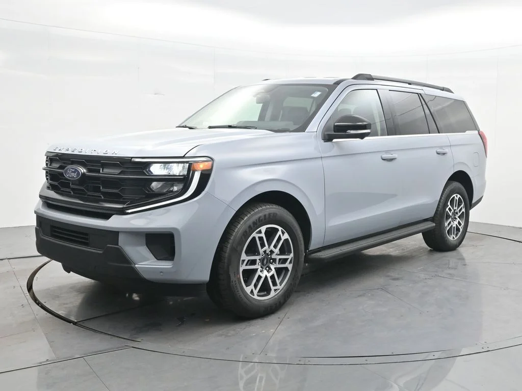 2026 Ford Expedition Active's photo