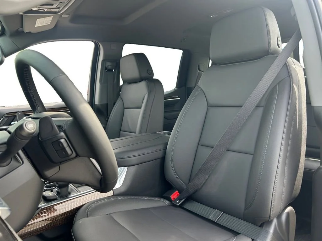 New 2026 Onyx Black GMC Elevation image 24