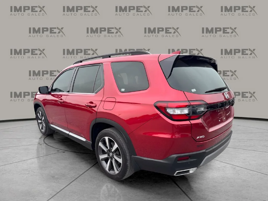 Used 2025 Red Honda Touring image 3