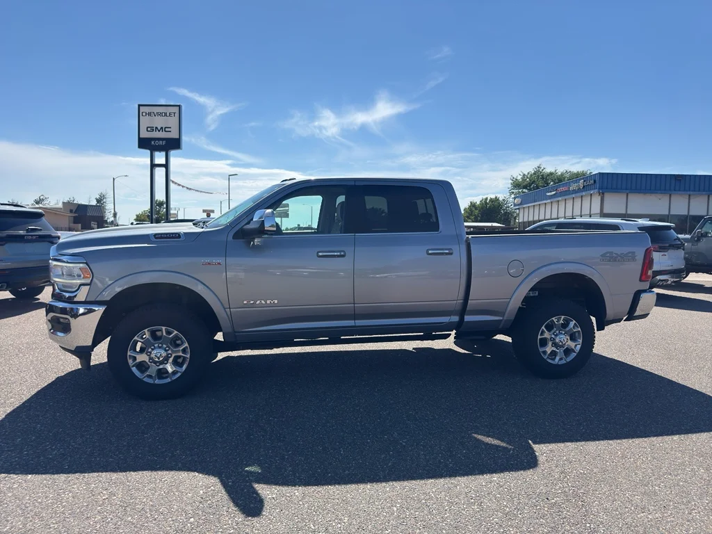 Used 2022 Billet Silver Metallic Clearcoat Ram Laramie image 1