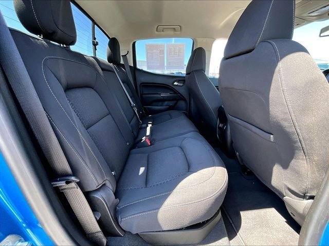 Used 2022 Blue Metallic GMC Elevation image 16