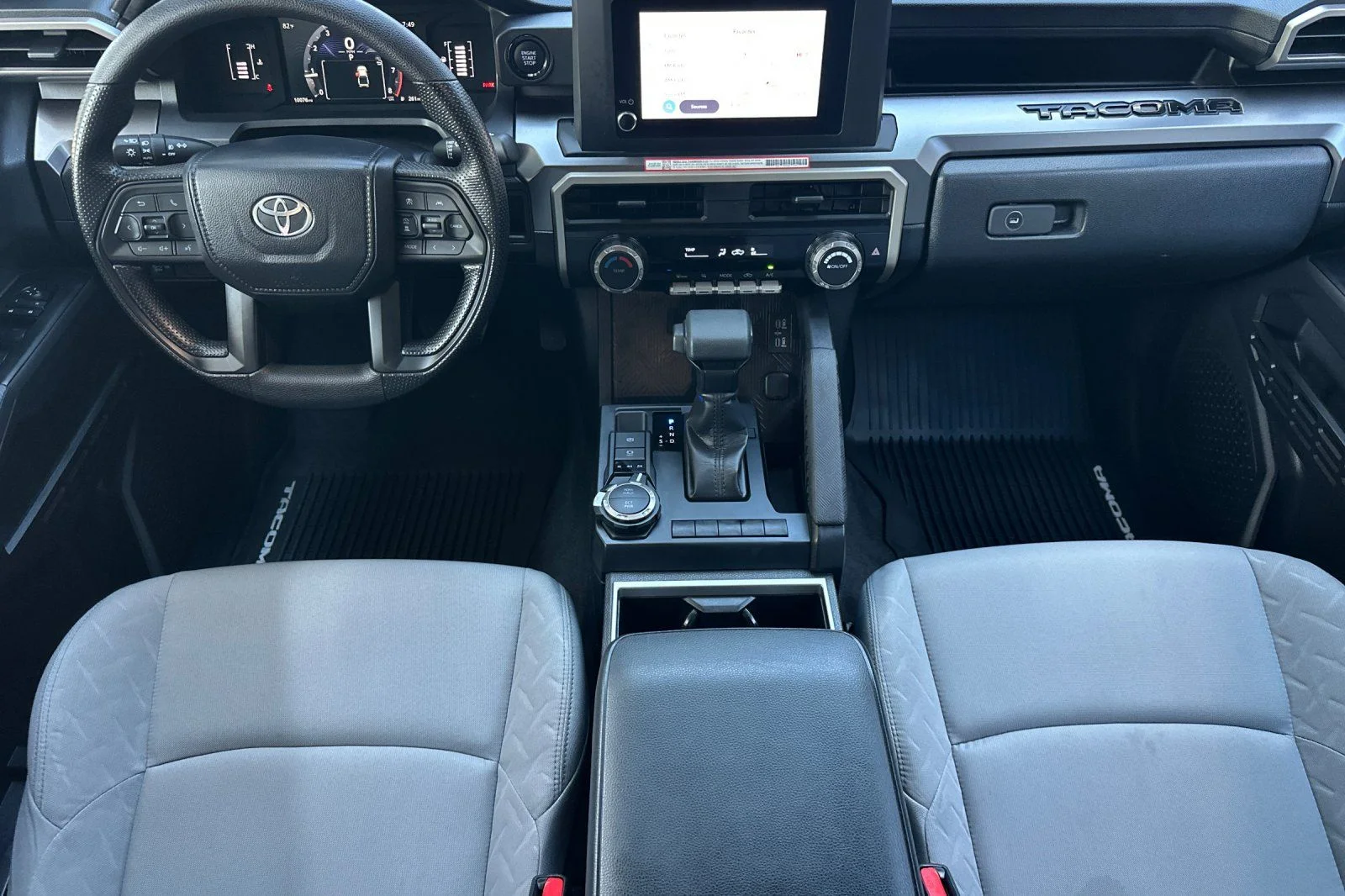2025 Toyota Tacoma SR5 - Photo 6