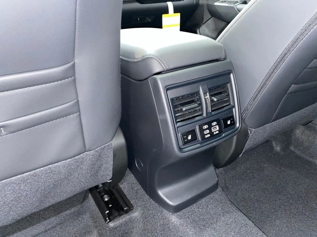 2026 Subaru Outback Limited - Photo 29