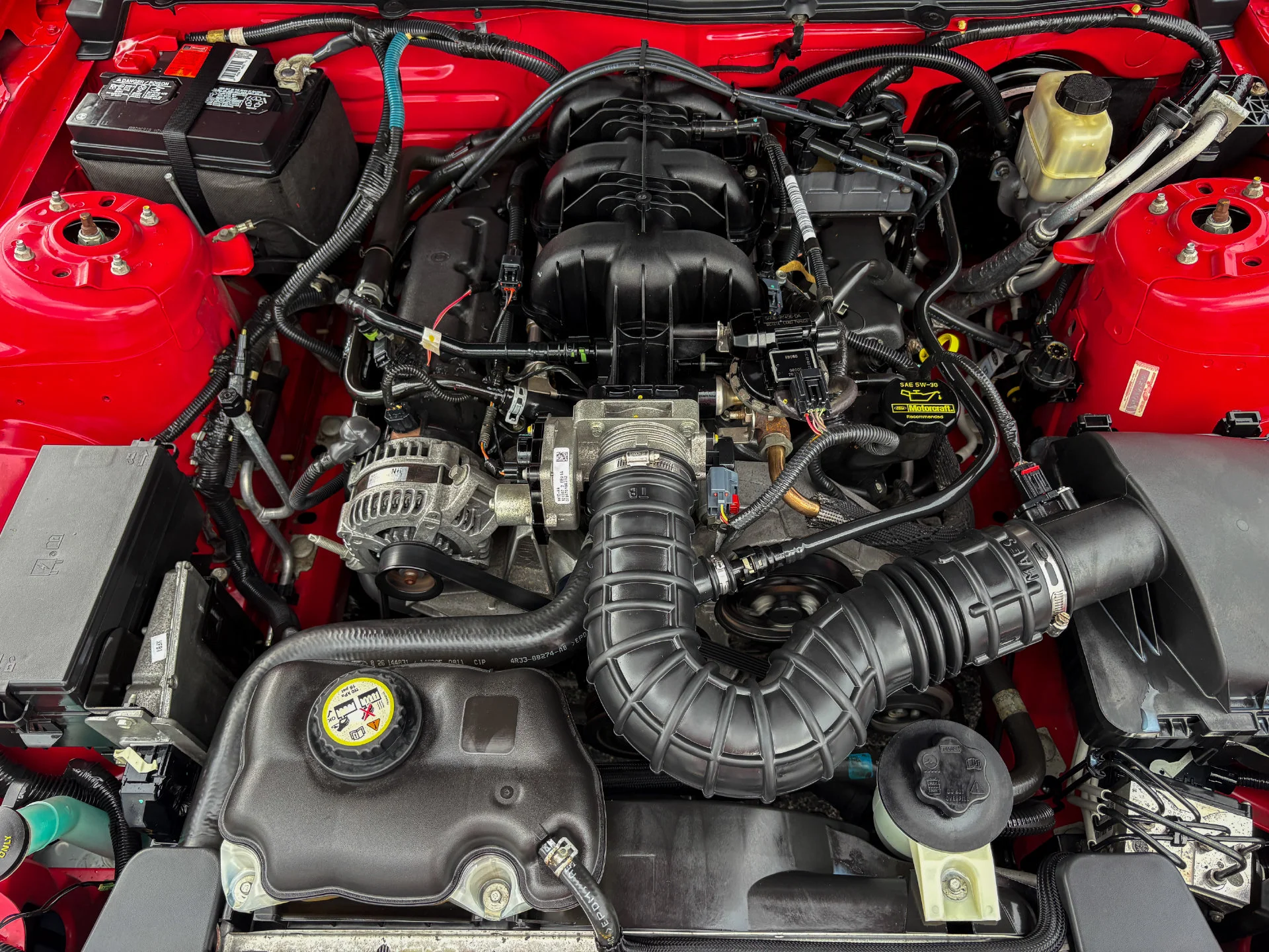 Used 2009 Red Ford V6 image 28