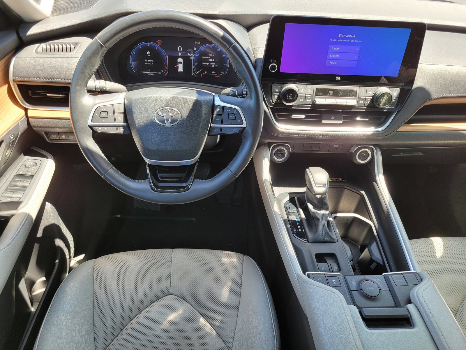 Certified Used 2024 White Toyota  image 14