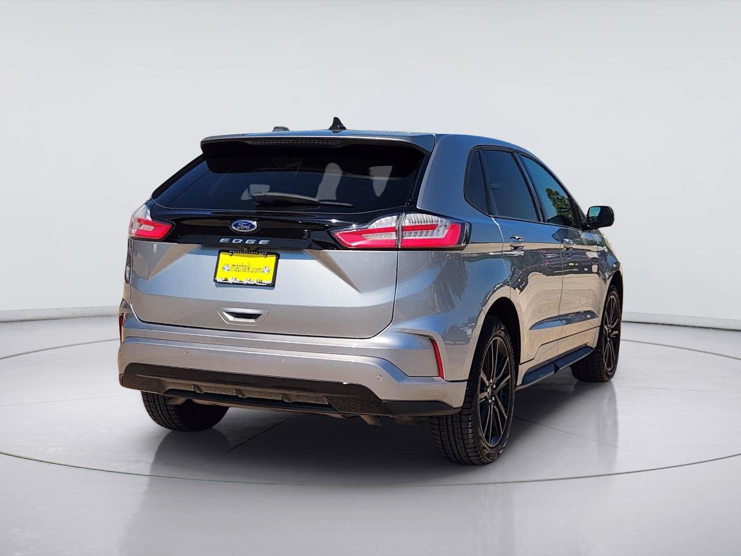 2022 Ford Edge photo 7 of 33