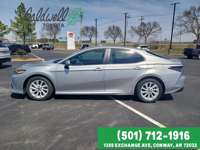 2024 Toyota Camry LE - Photo 8