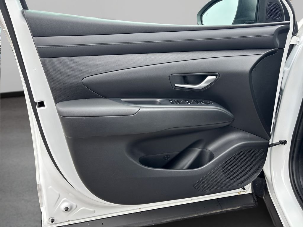 2025 Hyundai Santa Cruz SE - Photo 24