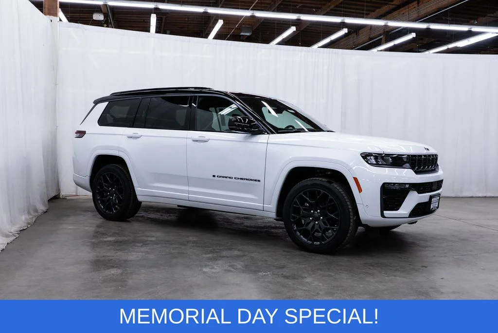 2026 Jeep Grand Cherokee L Summit 4x4's photo