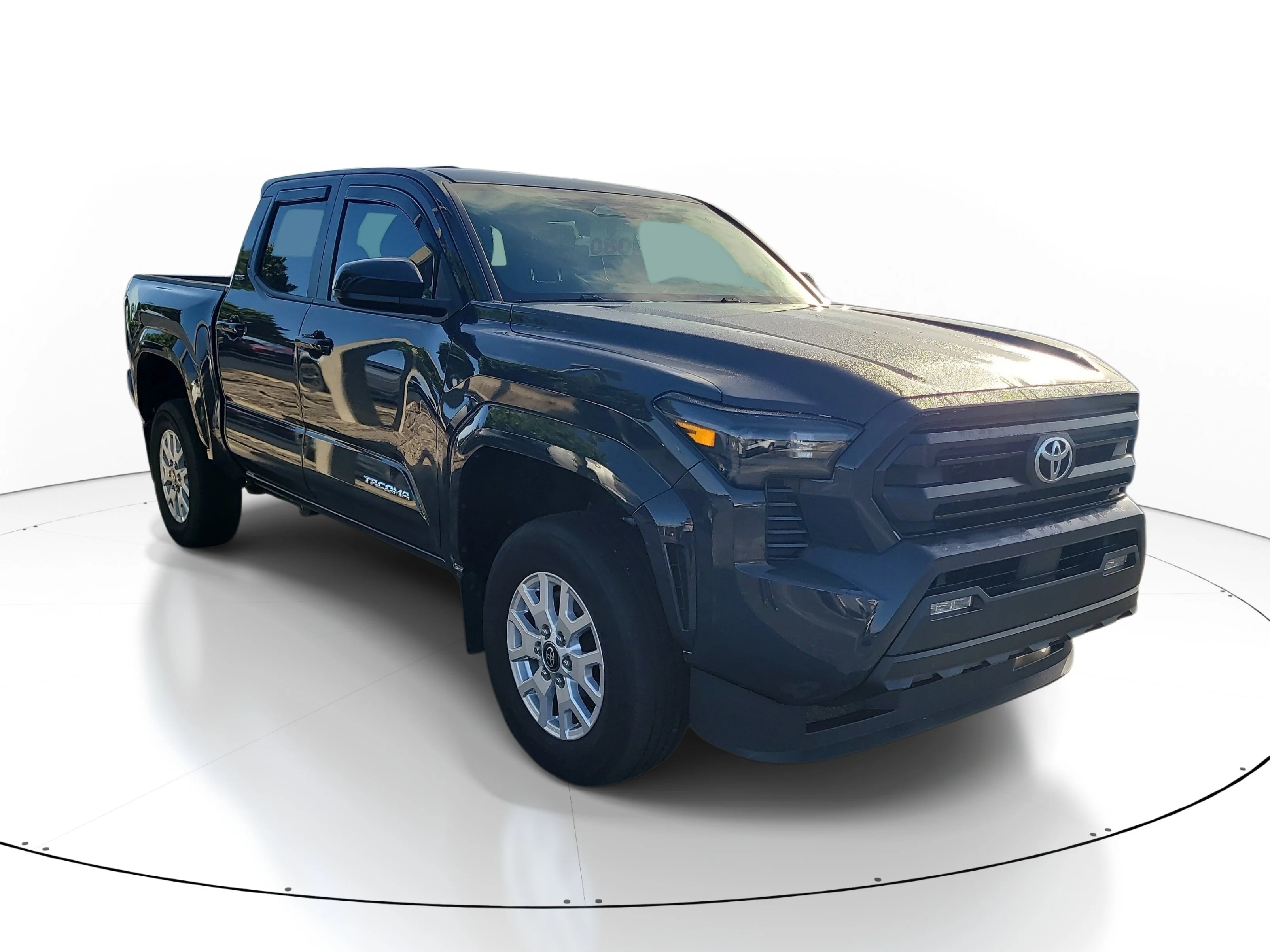 Used 2025  Toyota SR5 image 1