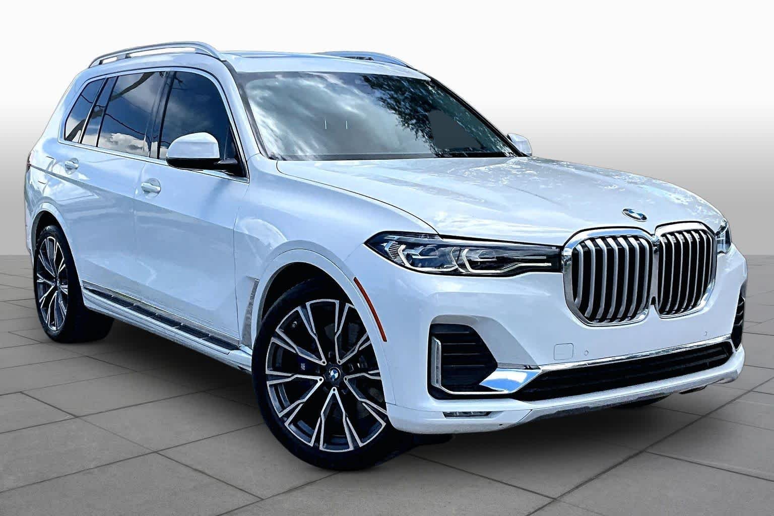 Used 2021 Alpine White BMW xDrive40i image 3
