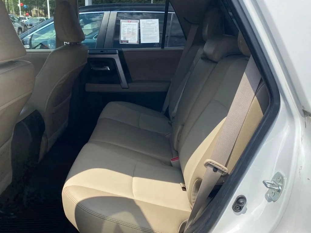 Used 2017 White Toyota SR5 Premium image 8
