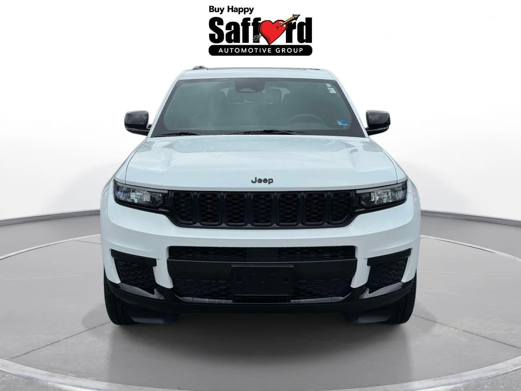 Used 2024 White Jeep Altitude X image 8