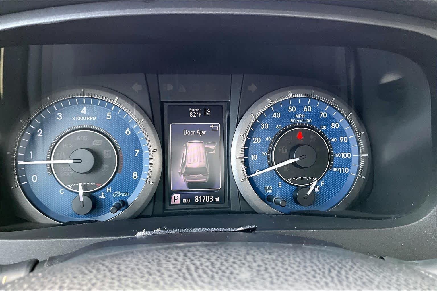 Used 2018 Midnight Black Metallic Toyota XLE image 23