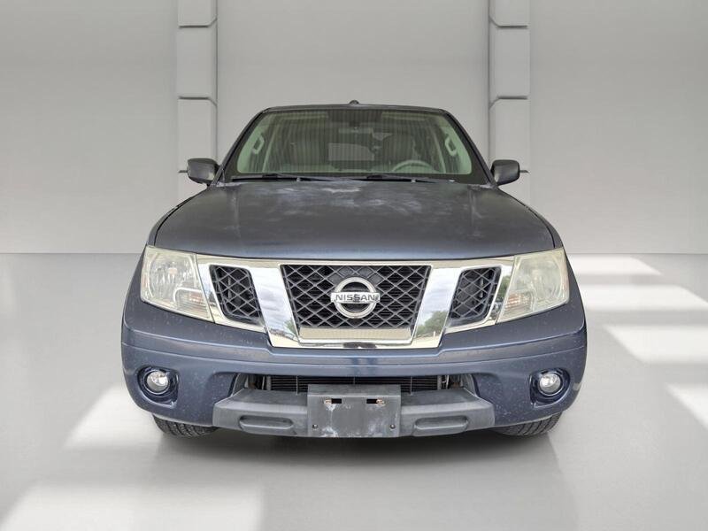Used 2015 Arctic Blue NISSAN SV image 2