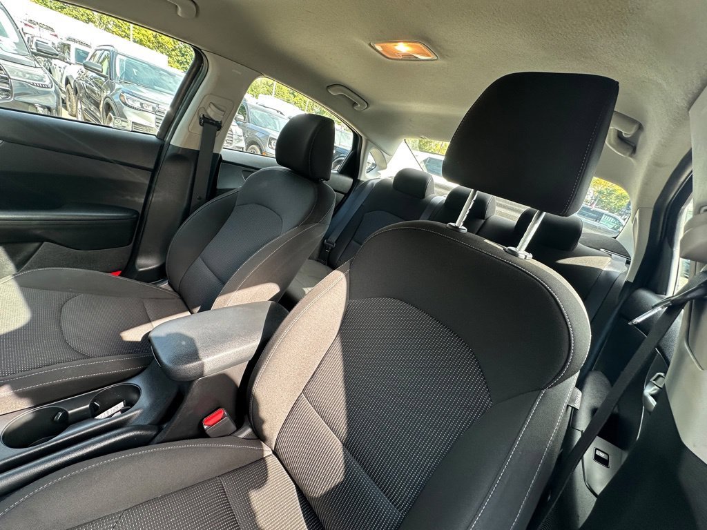 Used 2020 Gray Kia LXS image 8