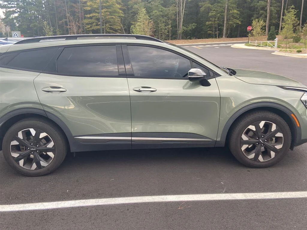 Used 2023 Jungle Green Kia X-Line image 4