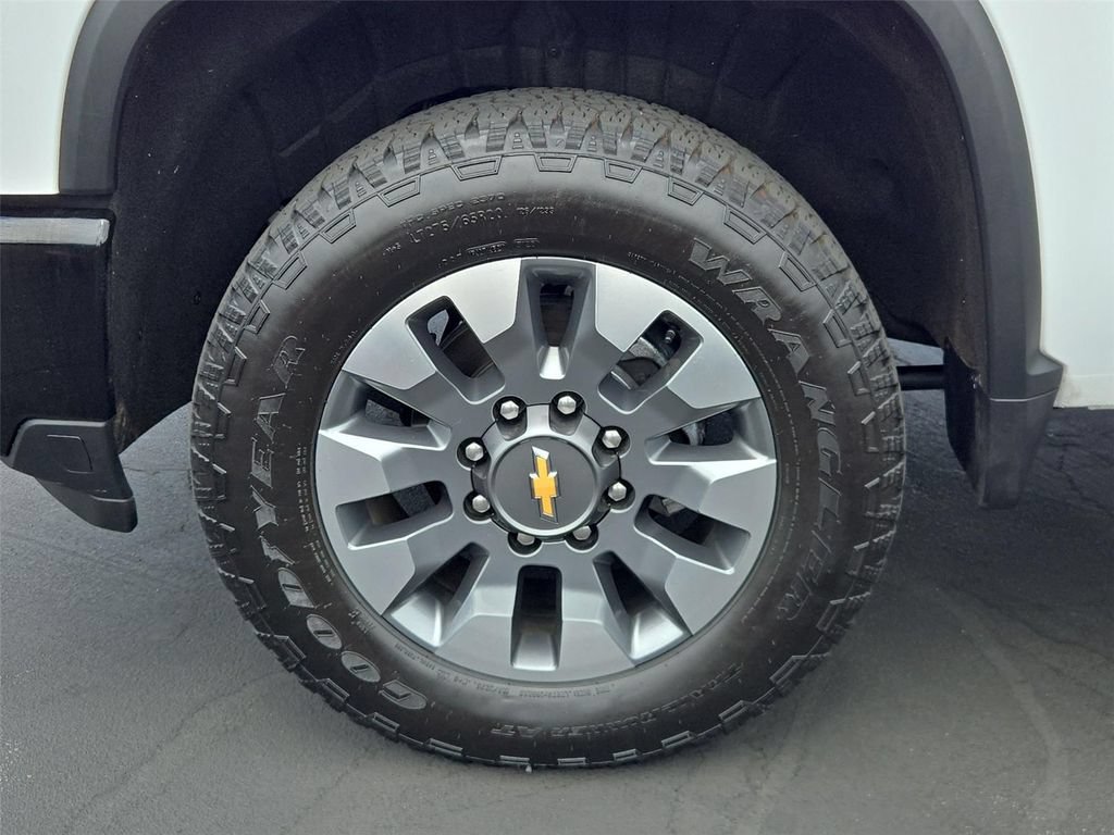 2026 Chevrolet Silverado 2500HD Custom - Photo 24