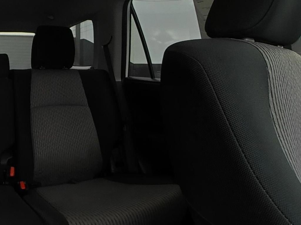 Used 2020 White Toyota SR5 image 11
