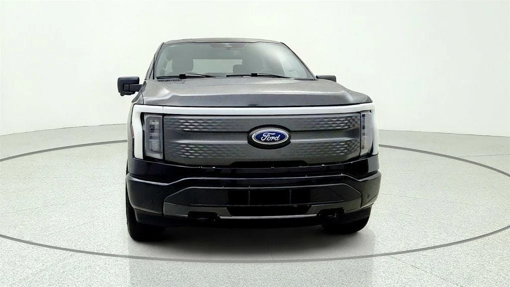 Used 2023 Agate Black Metallic Ford XLT 4WD SuperCrew 5.5