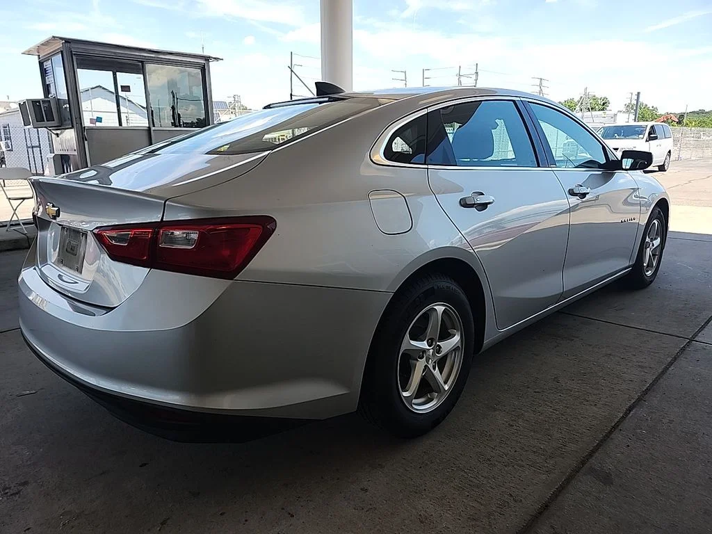 Used 2017 Silver Chevrolet LS image 2