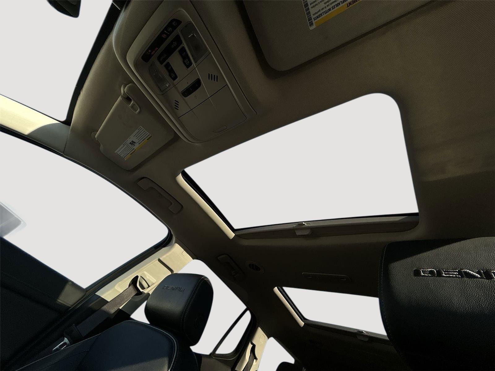 2021 GMC Acadia Denali - Photo 21