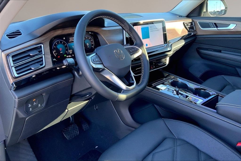 2026 Volkswagen Atlas SE w/Tech - Photo 7