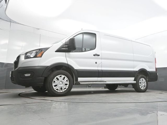 Used 2025 White Ford Base image 41