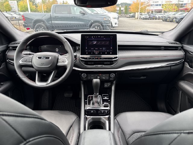 New 2026 Bright White Clear-Coat Exterior Paint Jeep Trailhawk image 10