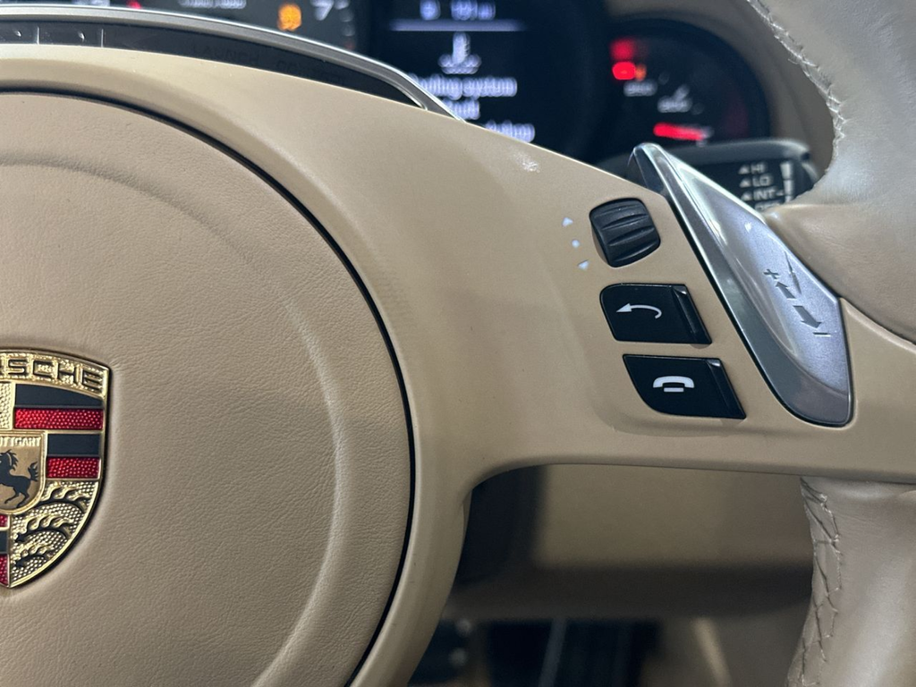 Used 2015  Porsche Carrera S image 28